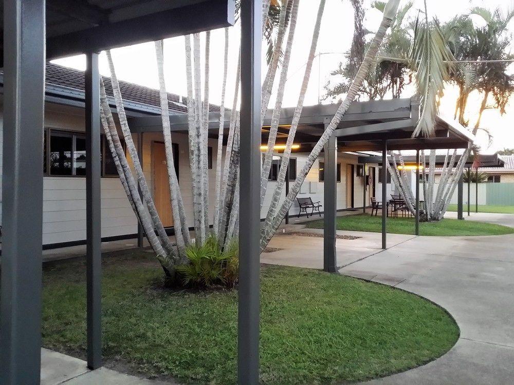 Galaxy Mackay Motor Inn Exterior photo