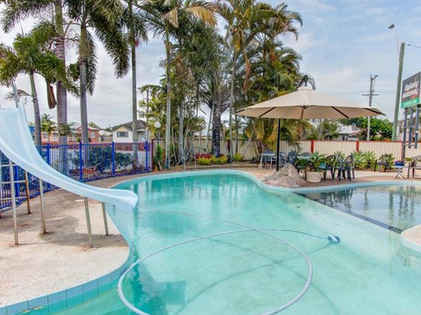 Galaxy Mackay Motor Inn Exterior photo